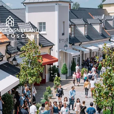 Disneyland Place Toscane Apartment *