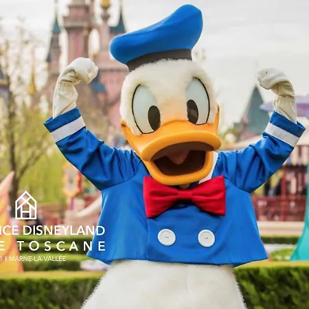 Disneyland Place Toscane * Serris